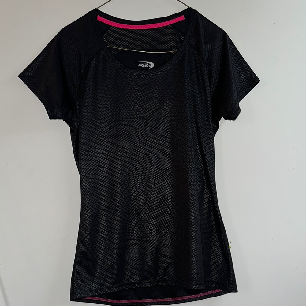 MTA Sport Athletic Short Sleeve Top